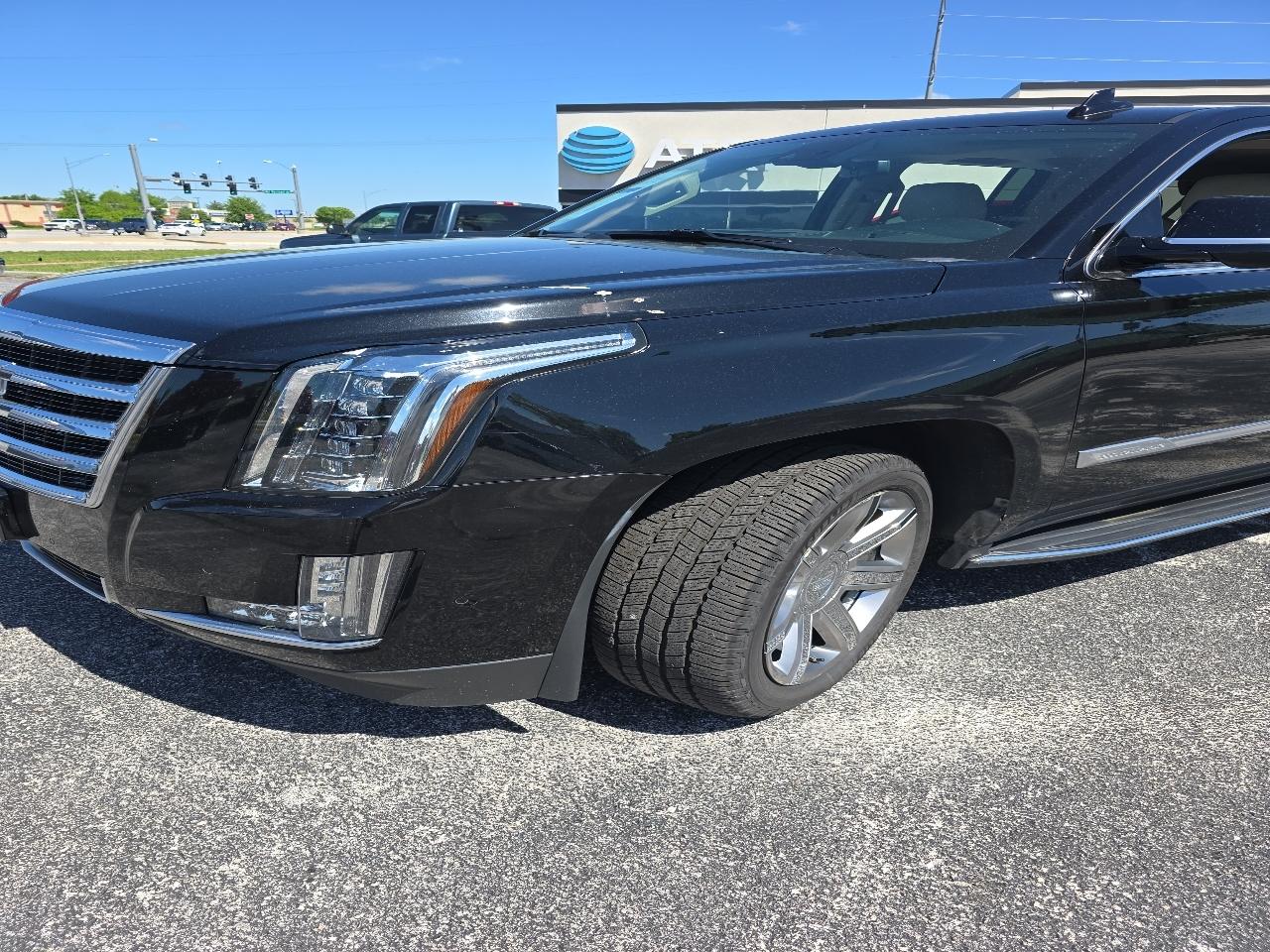 Cadillac Escalade ESV 4WD 4dr Premium Luxury 2020