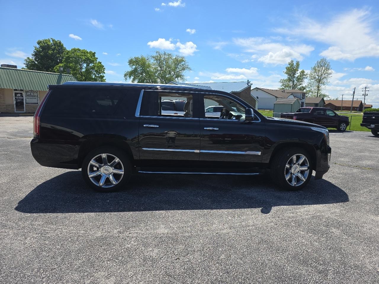 Cadillac Escalade ESV 4WD 4dr Premium Luxury 2020