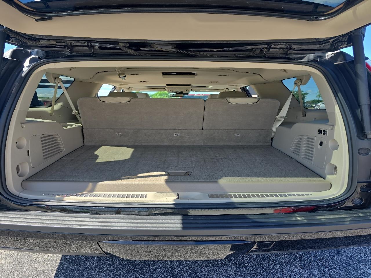 Cadillac Escalade ESV 4WD 4dr Premium Luxury 2020