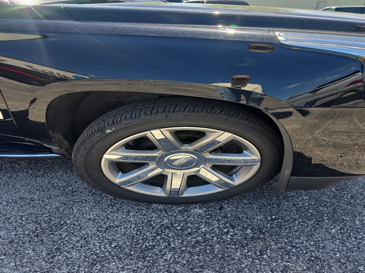 Cadillac Escalade ESV 4WD 4dr Premium Luxury 2020