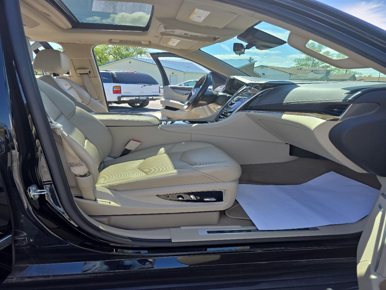 Cadillac Escalade ESV 4WD 4dr Premium Luxury 2020
