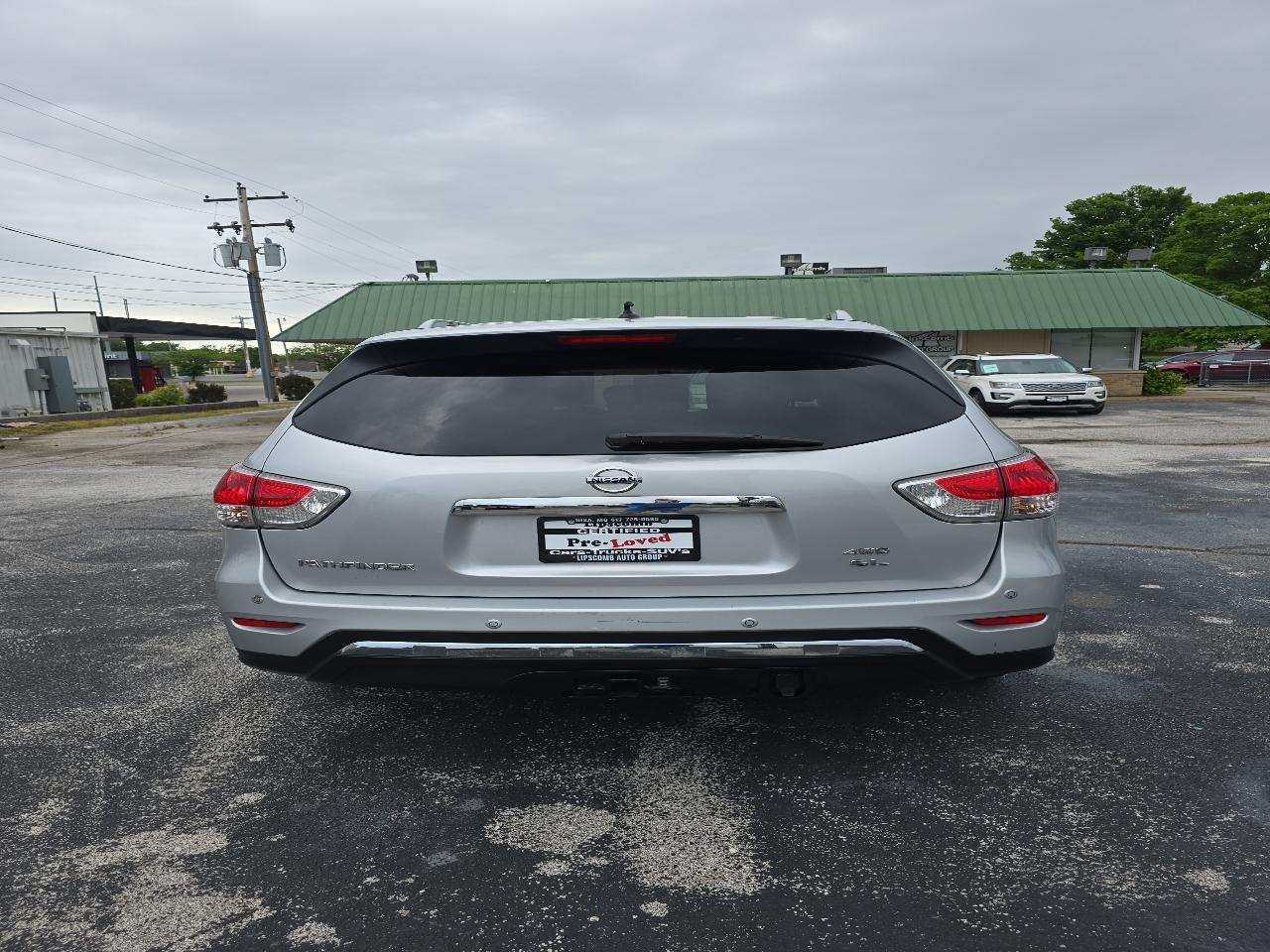 Nissan Pathfinder 4WD 4dr SL 2013