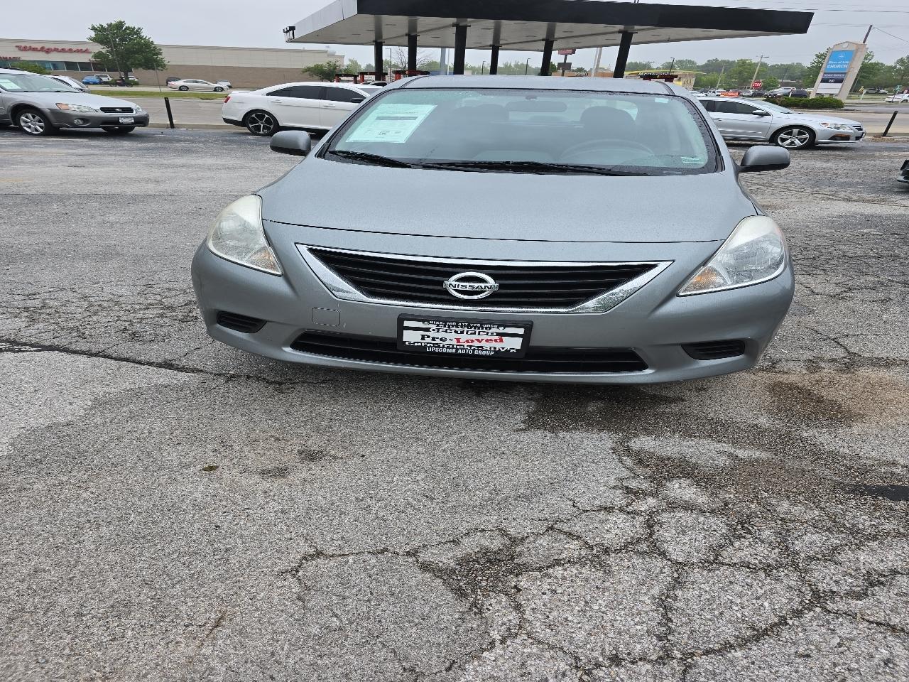 2012 Nissan Versa 4dr Sdn CVT 1.6 SV