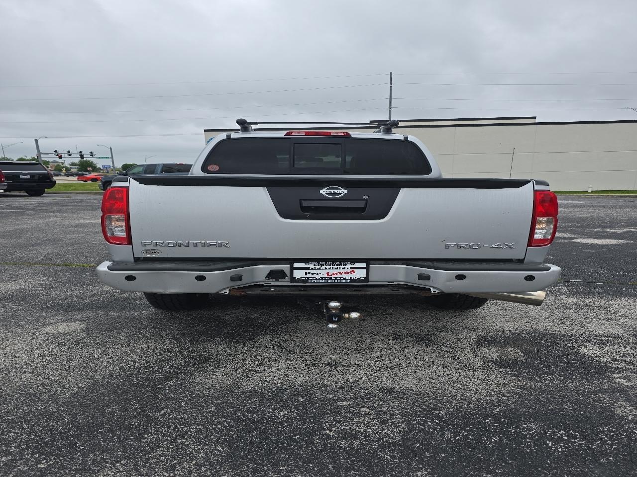Nissan Frontier 4WD Crew Cab SWB Auto PRO-4X 2016