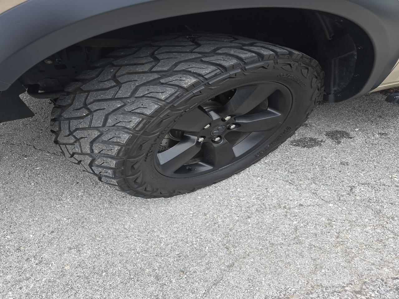RAM 1500 Classic Warlock 4x2 Crew Cab 5'7" Box 2019