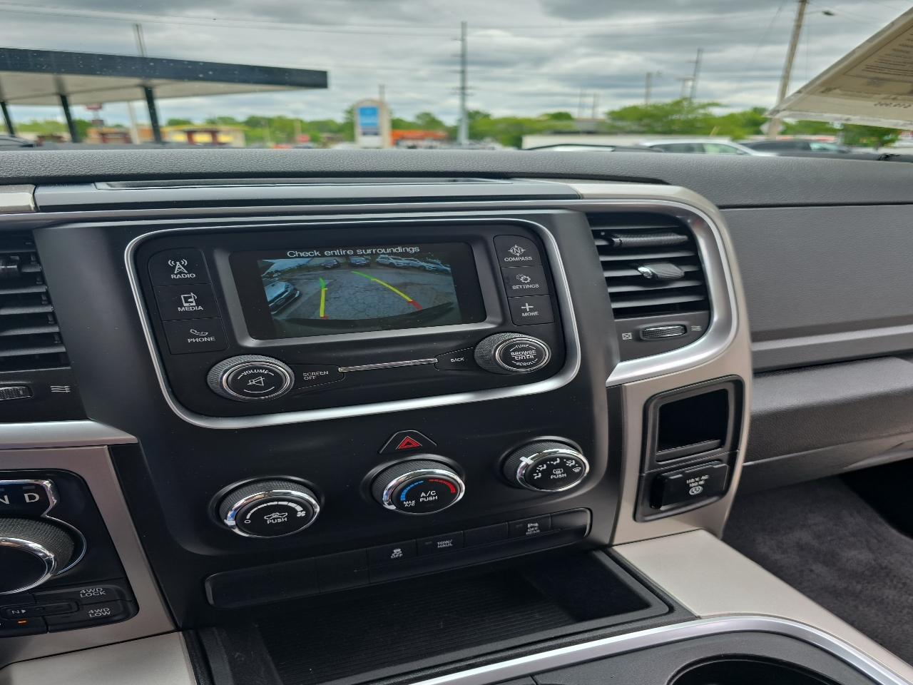 RAM 1500 Classic Warlock 4x2 Crew Cab 5'7" Box 2019