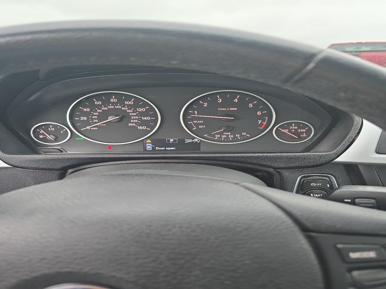 BMW 3 Series 4dr Sdn 328i RWD 2013