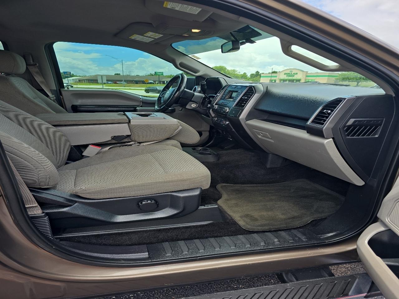 Ford F-150 XLT 4WD SuperCrew 5.5' Box 2017