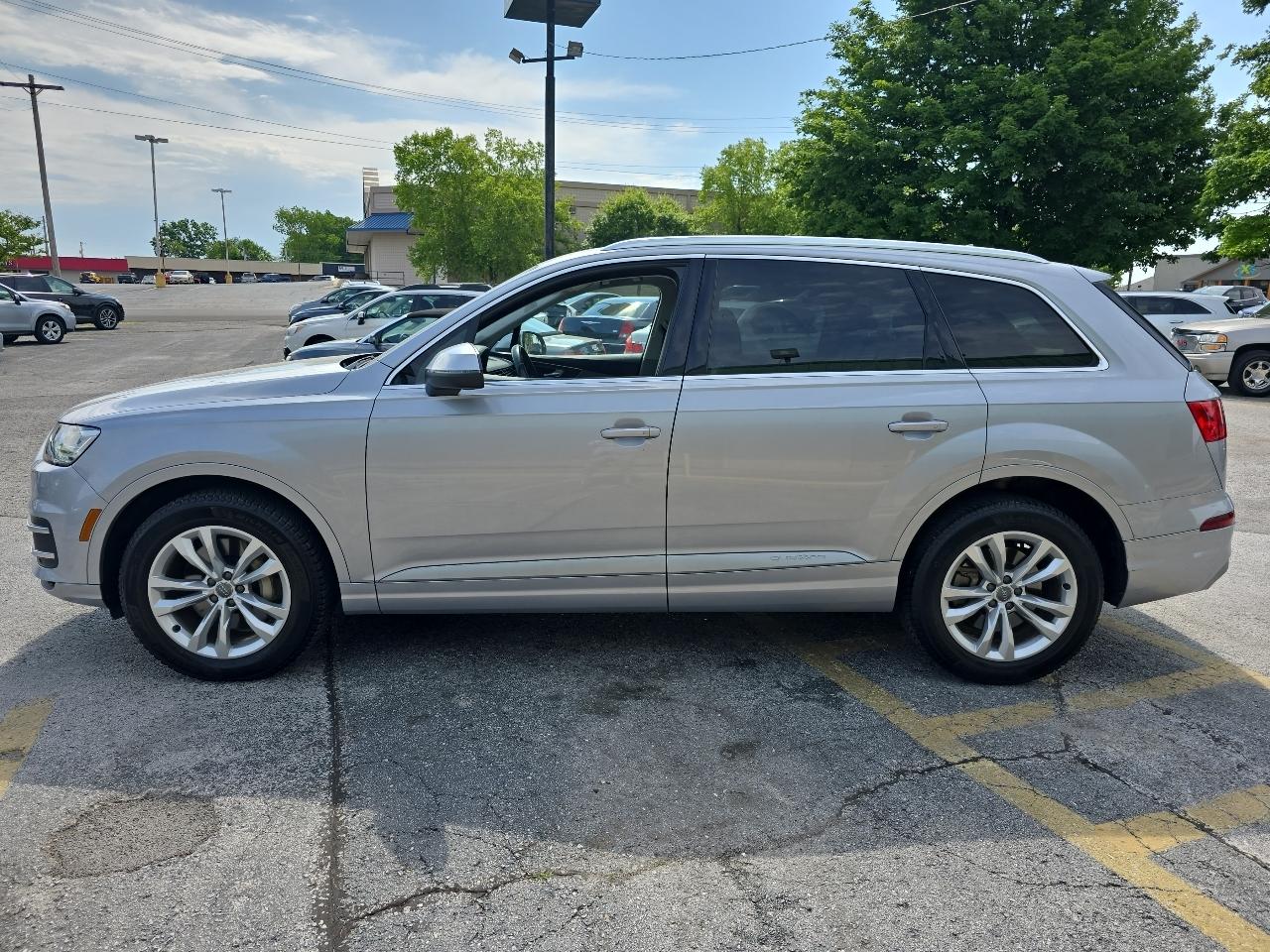 Audi Q7 SE Premium Plus 55 TFSI quattro 2019