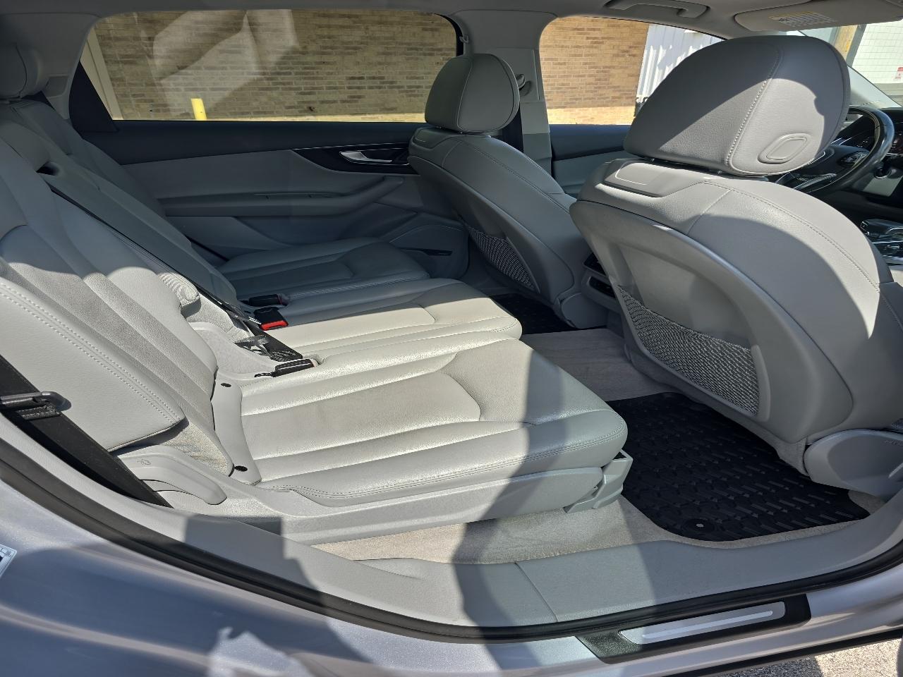 Audi Q7 SE Premium Plus 55 TFSI quattro 2019