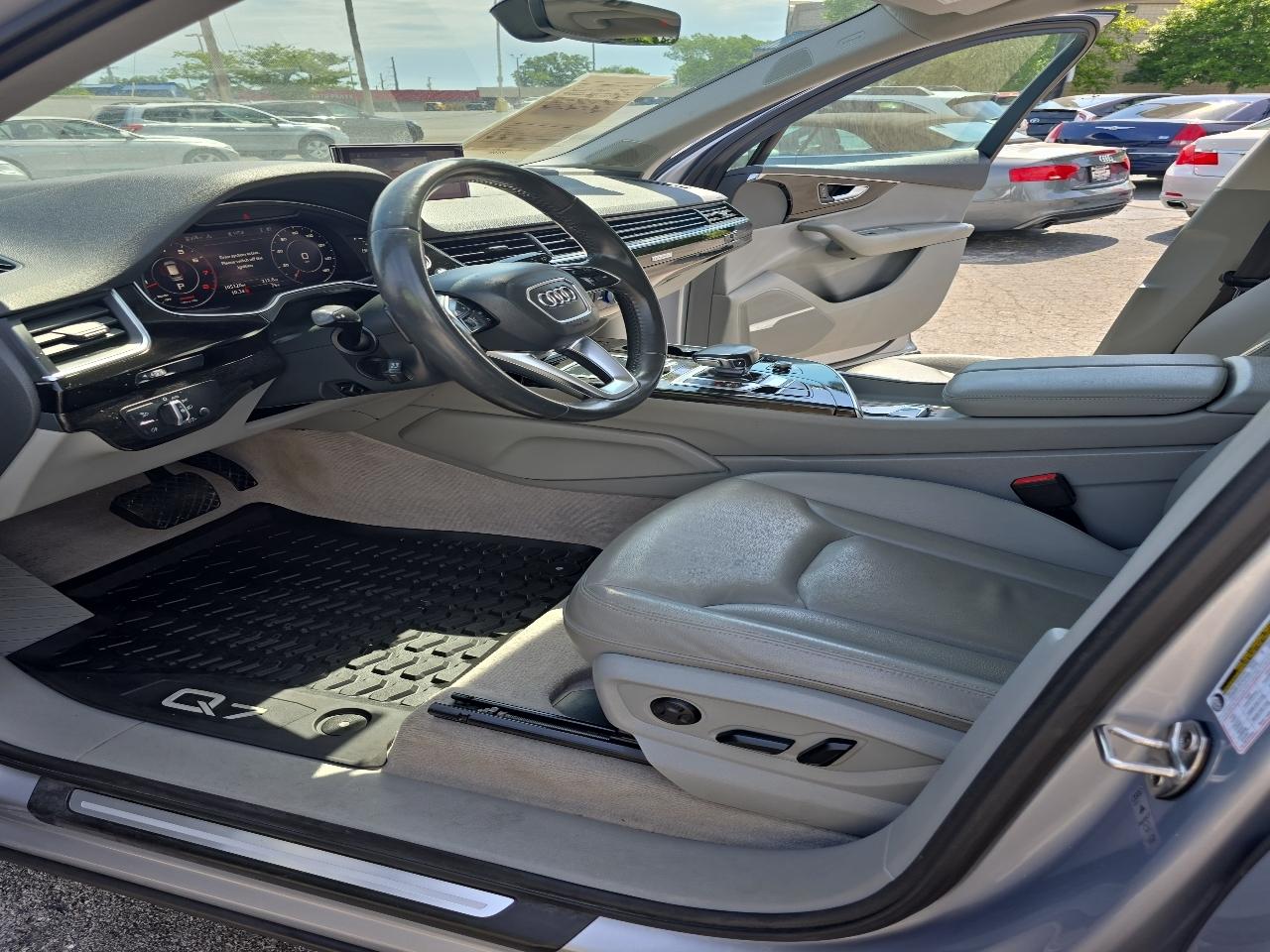 Audi Q7 SE Premium Plus 55 TFSI quattro 2019