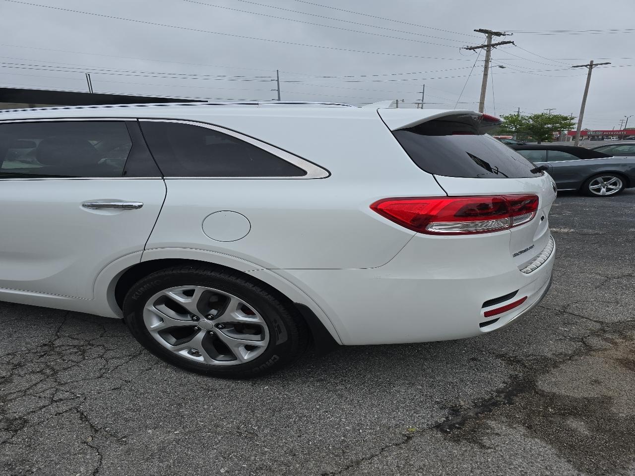 Kia Sorento FWD 4dr 3.3L SX 2016
