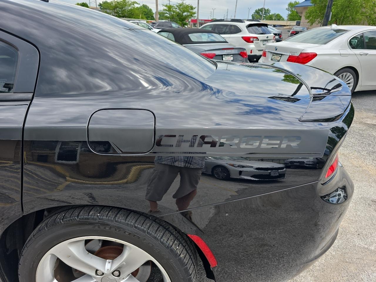 Dodge Charger 4dr Sdn R/T RWD 2016