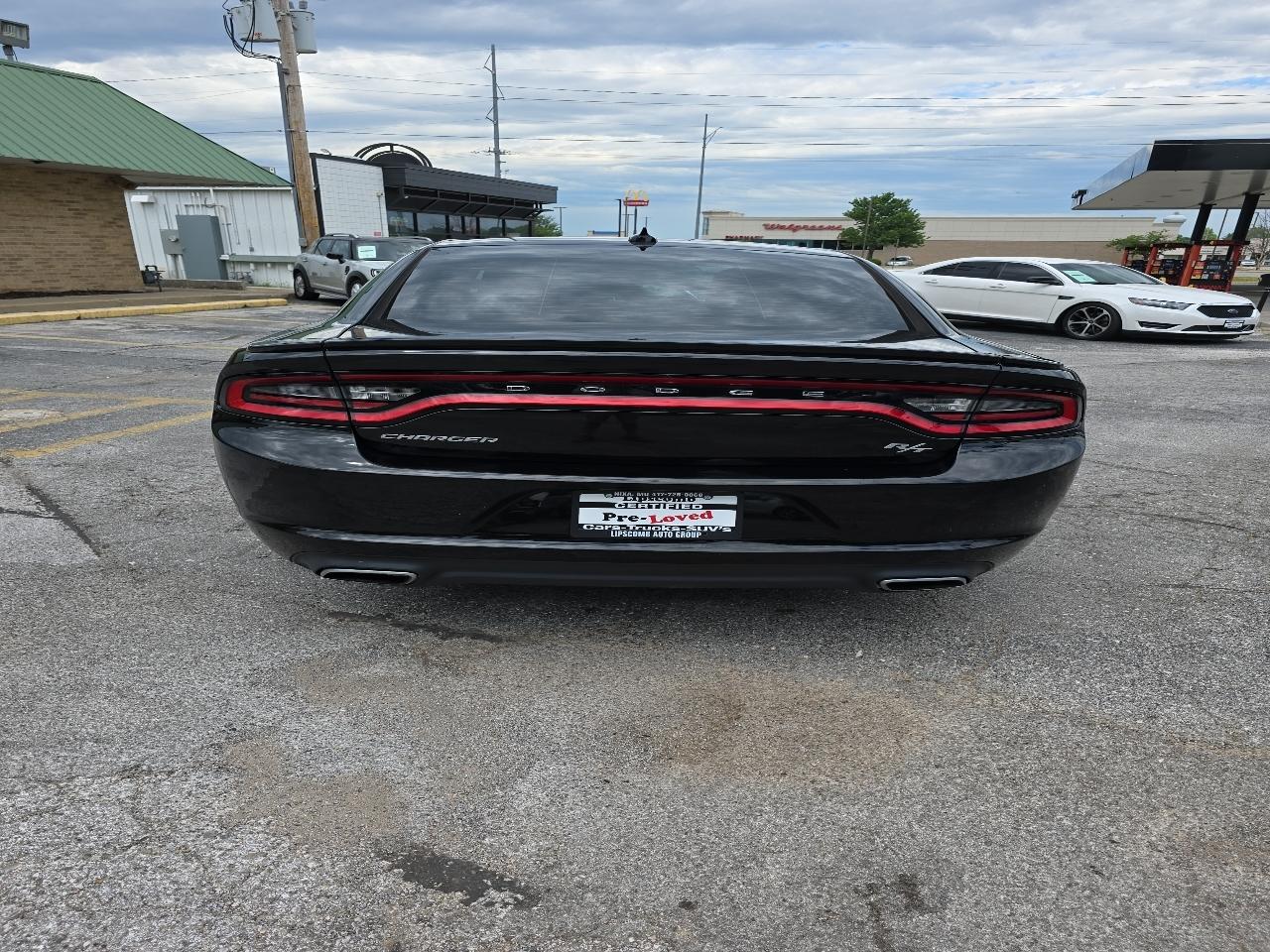 Dodge Charger 4dr Sdn R/T RWD 2016