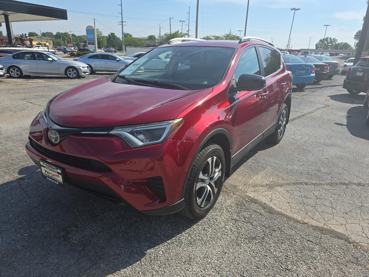 Toyota RAV4 LE AWD (Natl) 2018