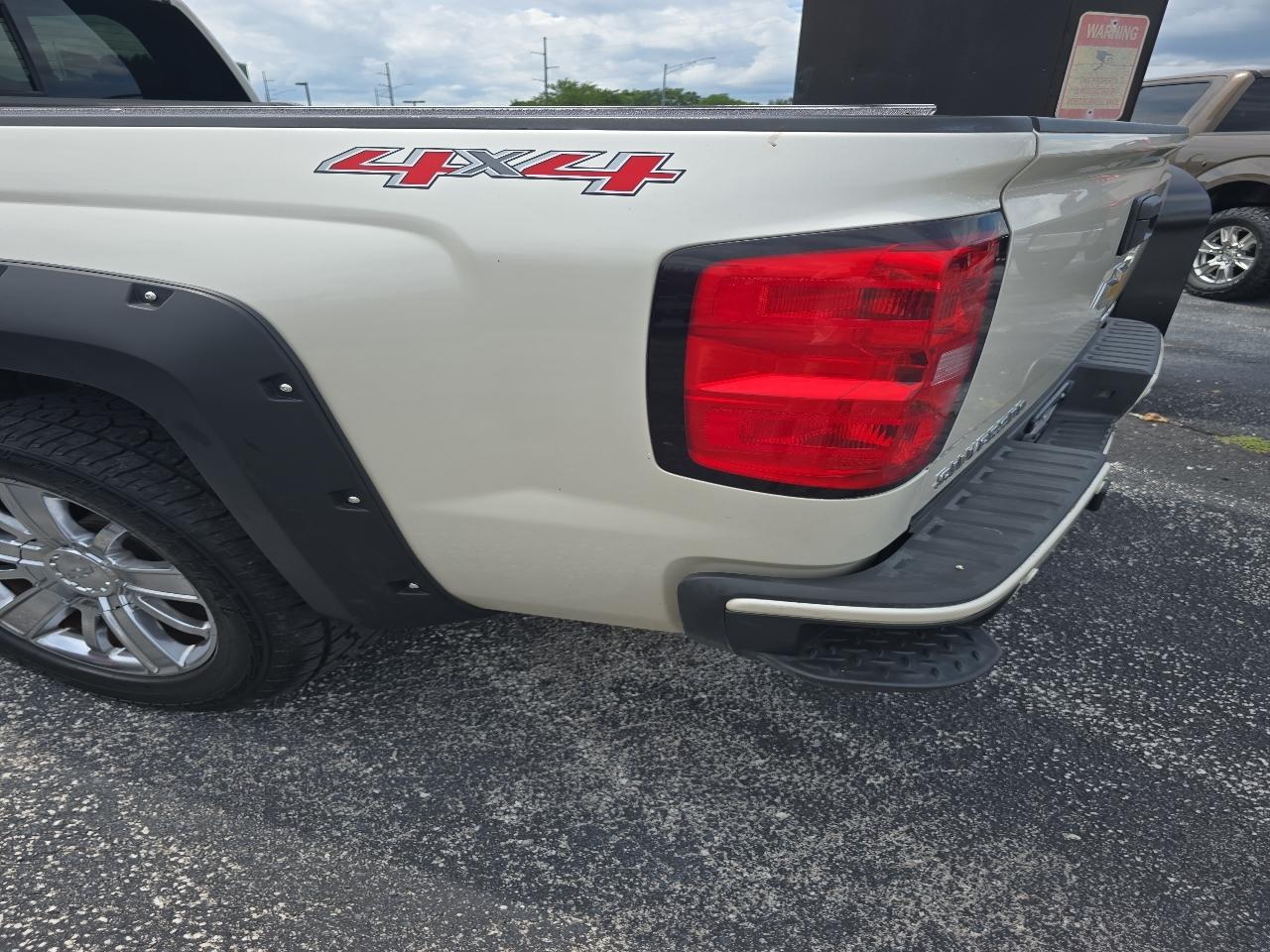 Chevrolet Silverado 1500 4WD Crew Cab 153.0" High Country 2014