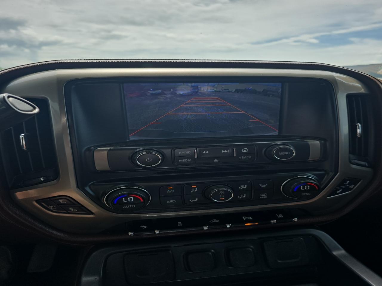 Chevrolet Silverado 1500 4WD Crew Cab 153.0" High Country 2014