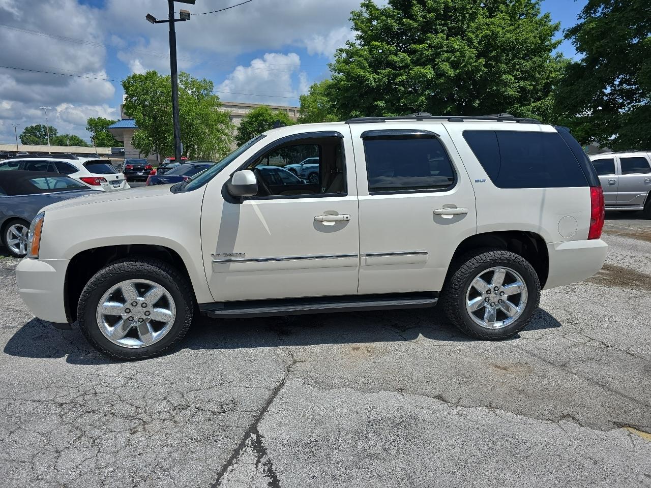 GMC Yukon 4WD 4dr 1500 SLT 2013
