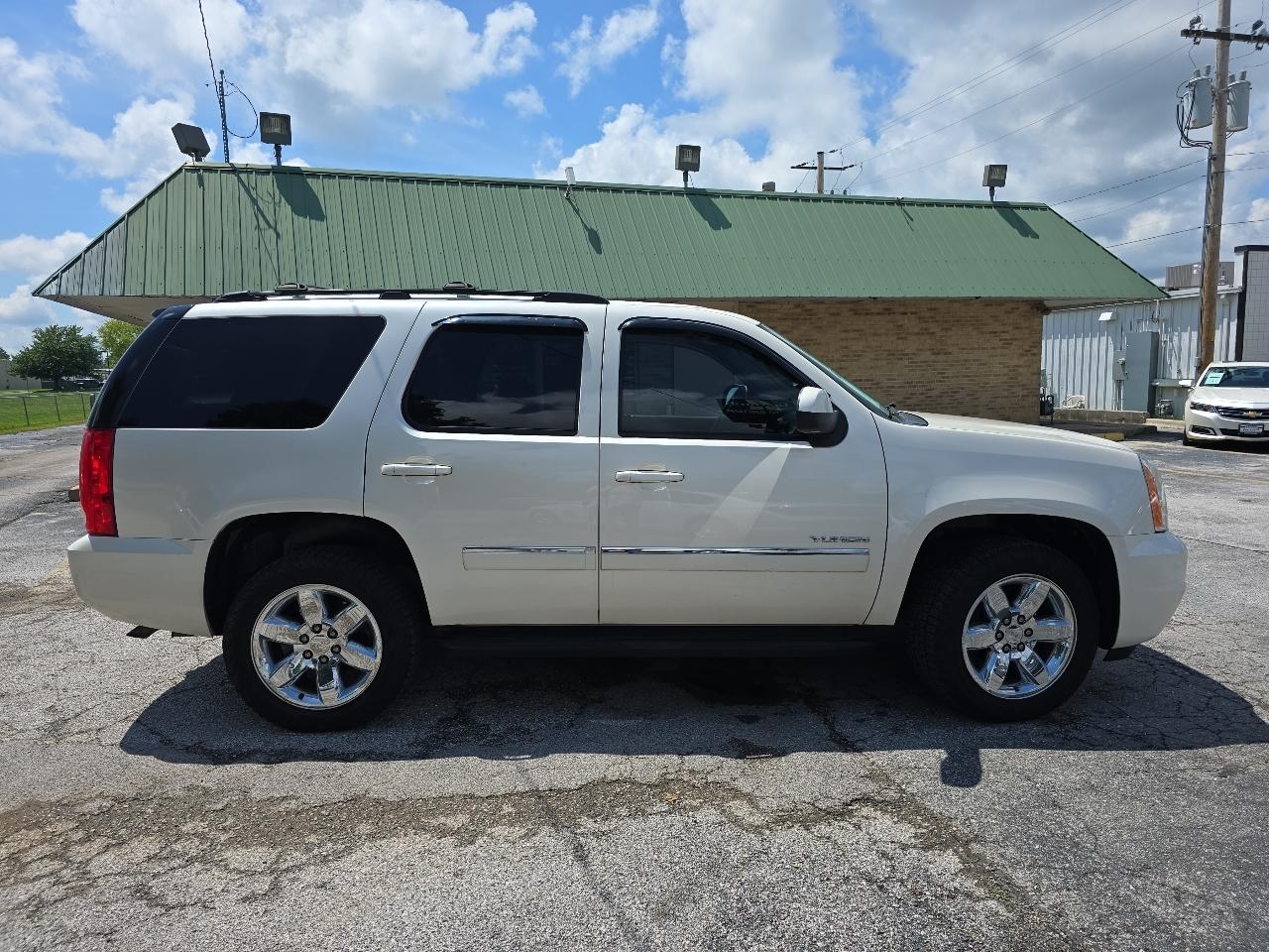 GMC Yukon 4WD 4dr 1500 SLT 2013