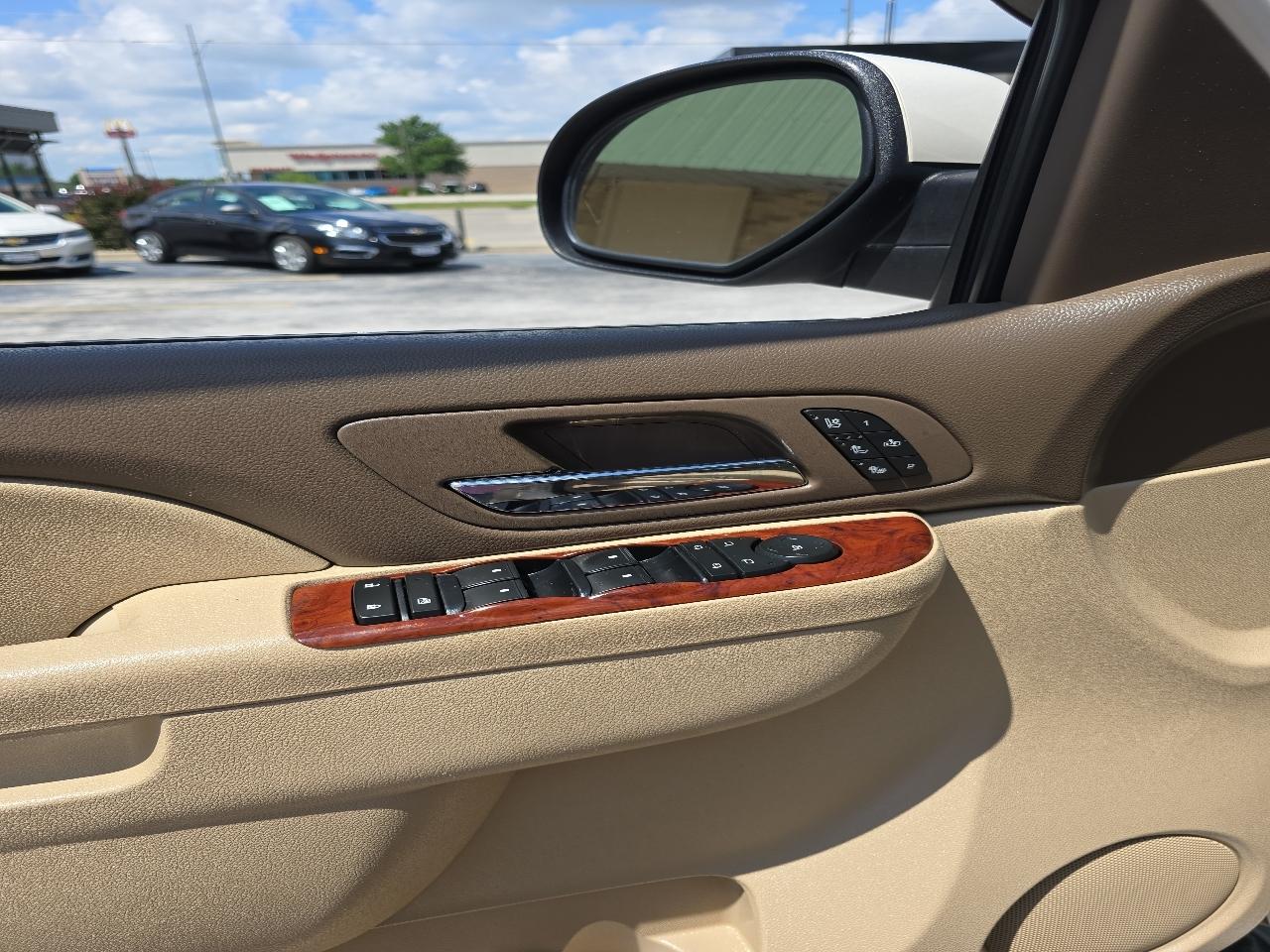 GMC Yukon 4WD 4dr 1500 SLT 2013