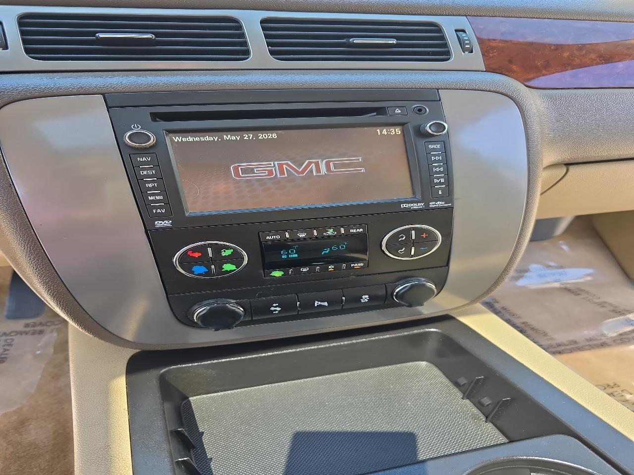 GMC Yukon 4WD 4dr 1500 SLT 2013