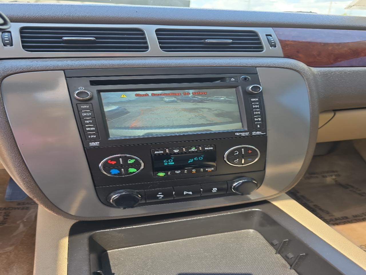 GMC Yukon 4WD 4dr 1500 SLT 2013