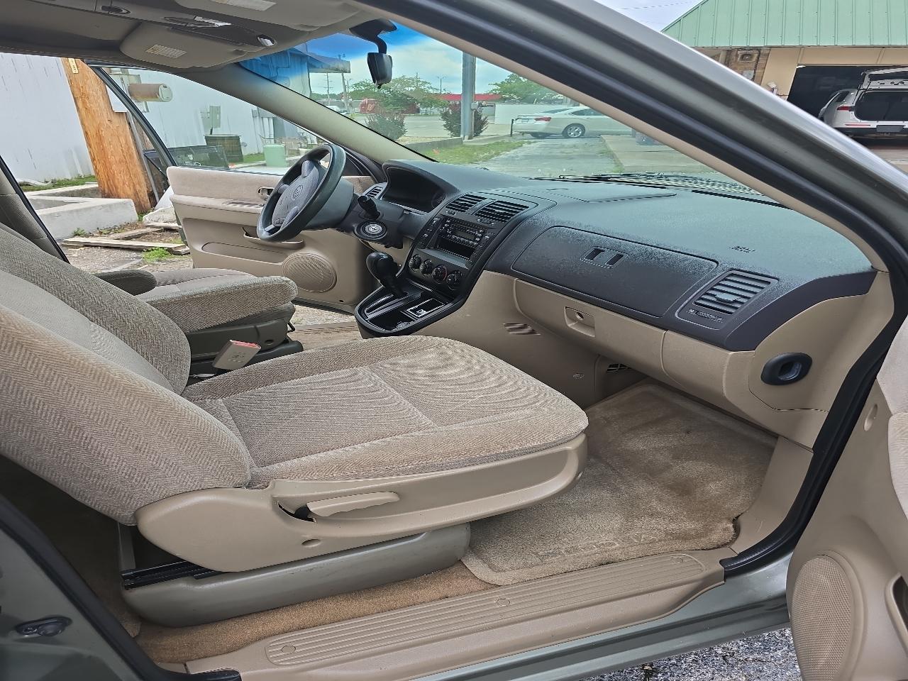Kia Sedona 4dr Auto LX 2003