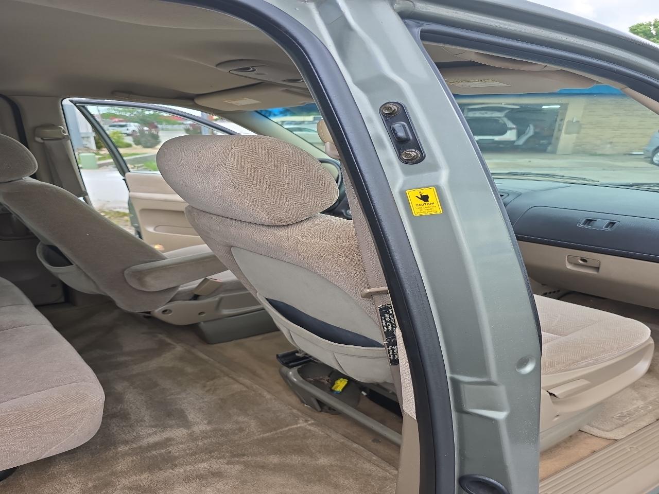 Kia Sedona 4dr Auto LX 2003