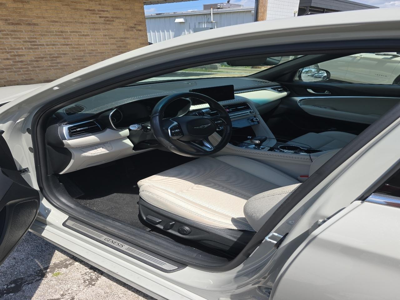 Genesis G70 2.5T RWD 2024