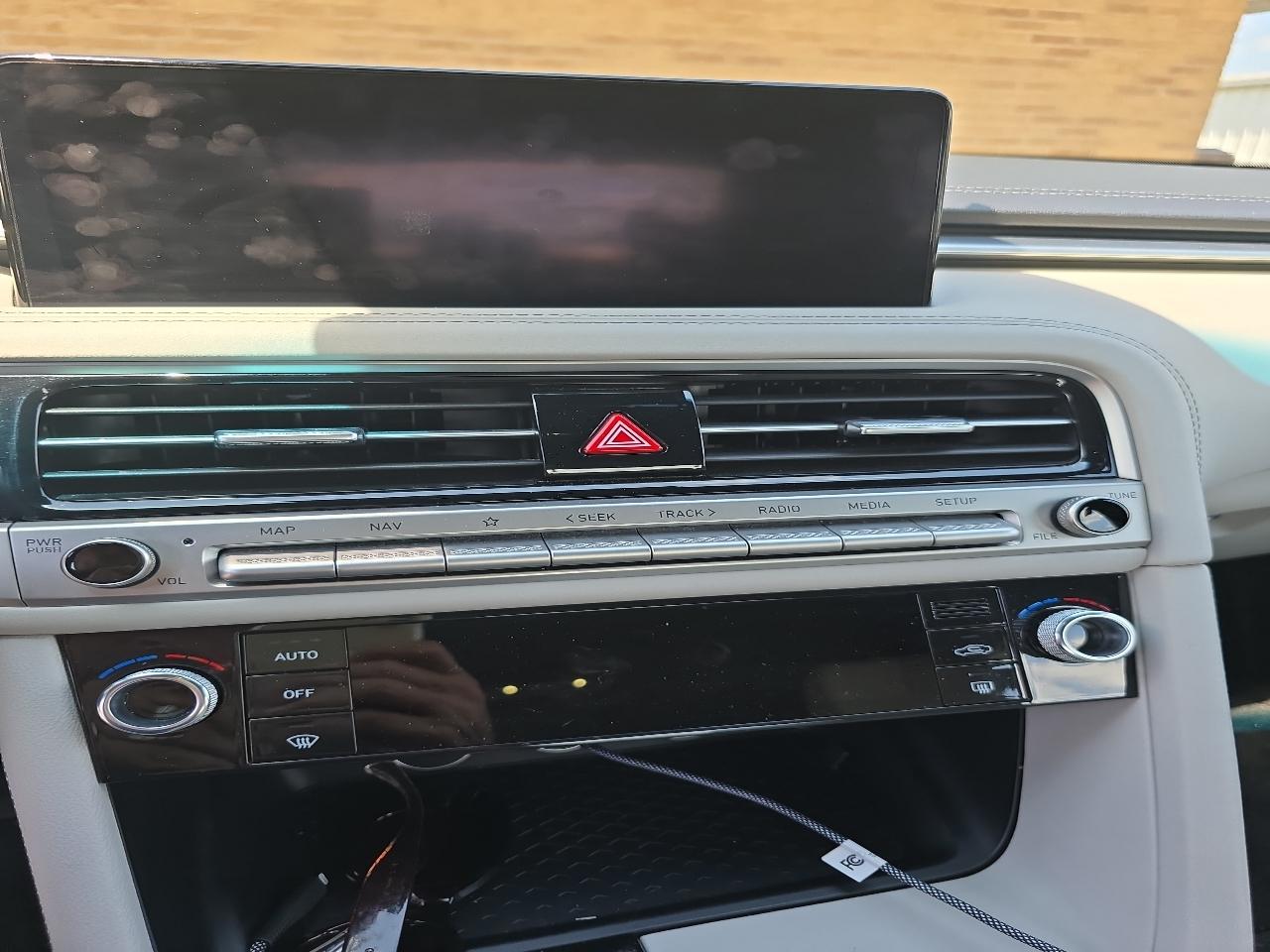 Genesis G70 2.5T RWD 2024