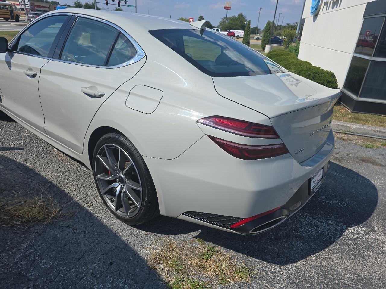 Genesis G70 2.5T RWD 2024