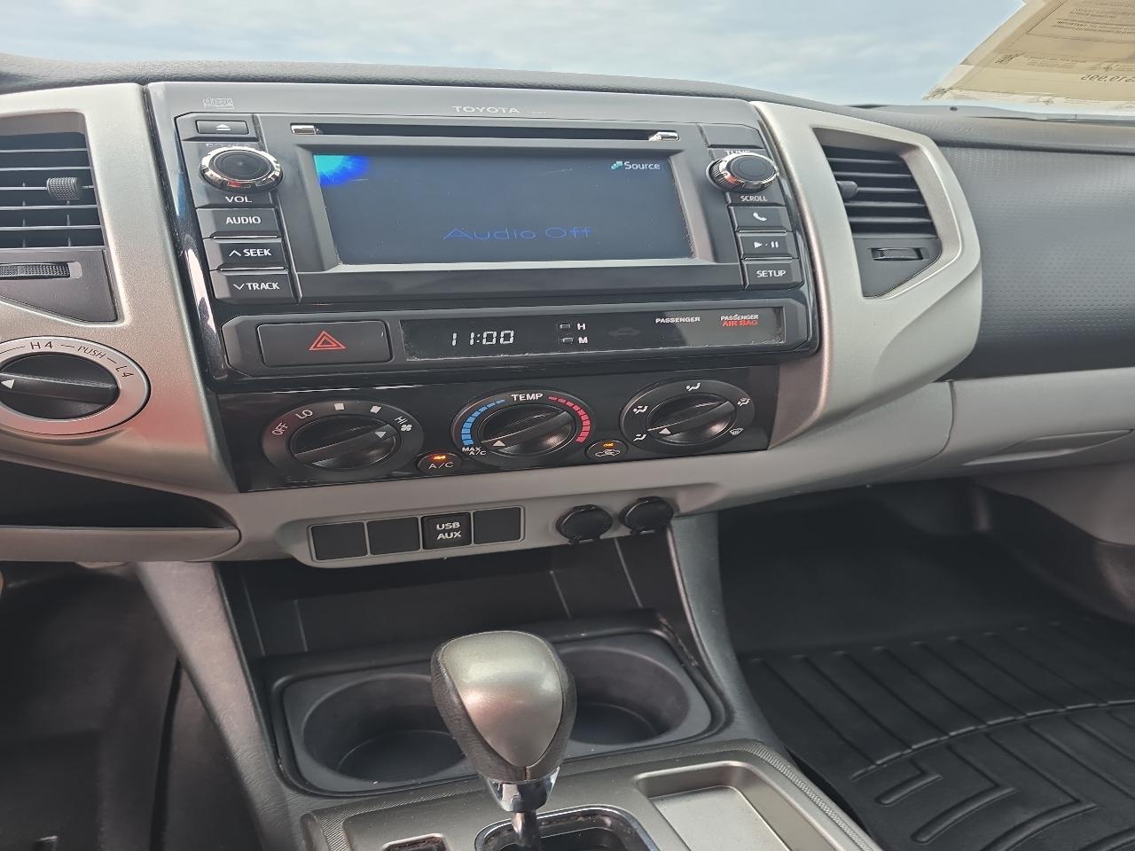 Toyota Tacoma 4WD Double Cab V6 MT (Natl) 2013