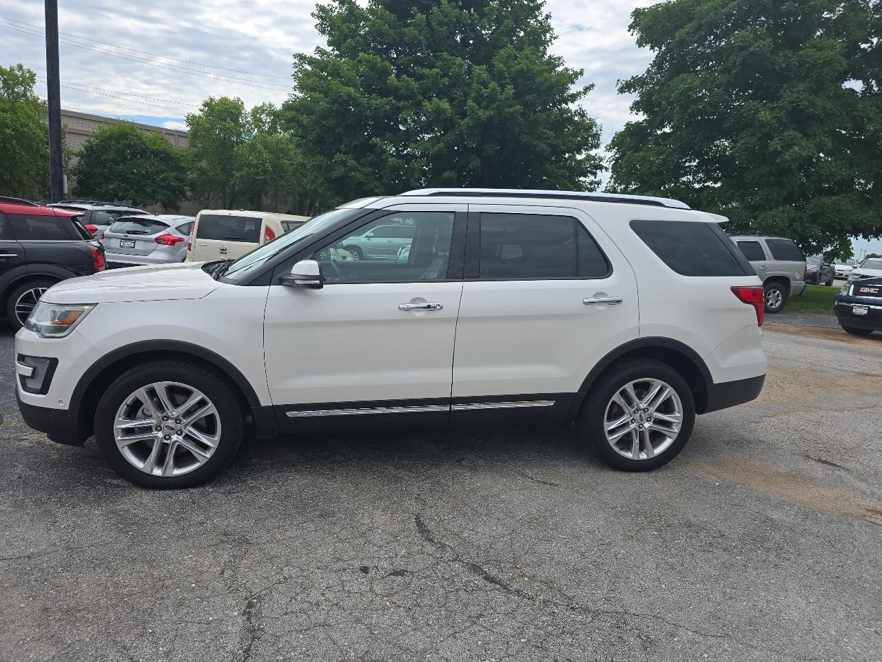 Ford Explorer Limited 4WD 2017