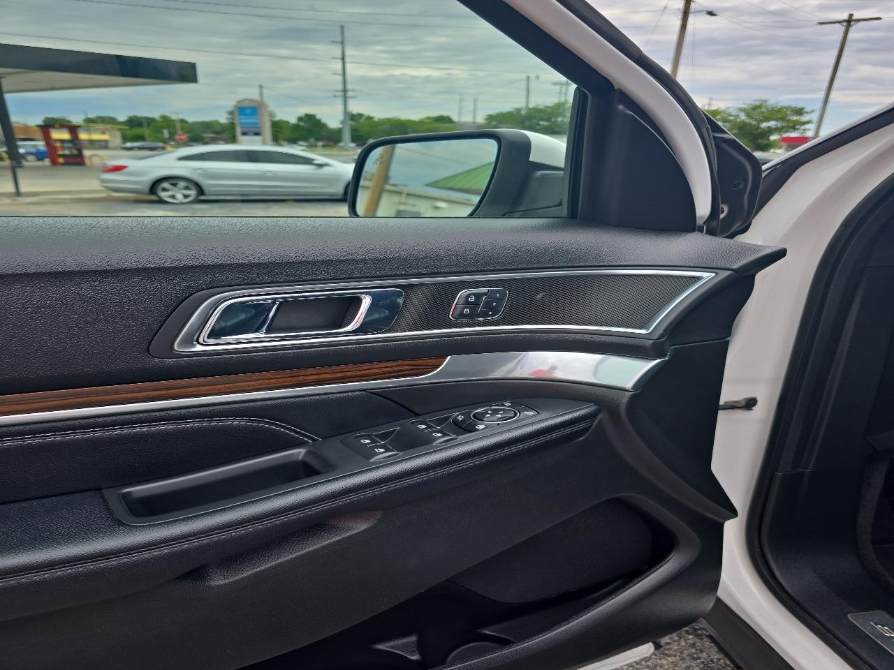 Ford Explorer Limited 4WD 2017