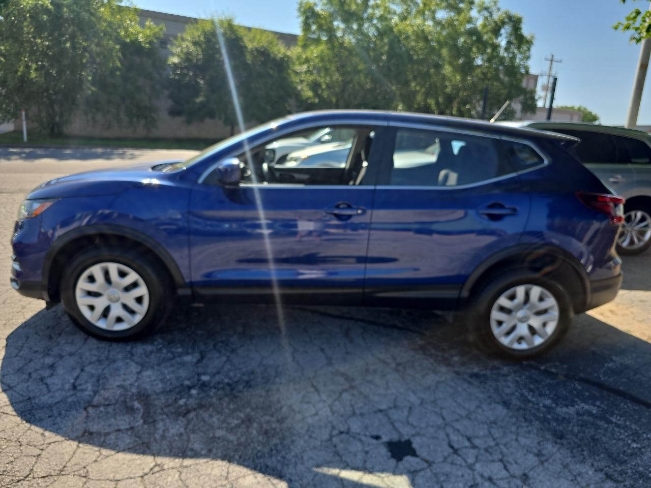Nissan Rogue Sport FWD S 2020