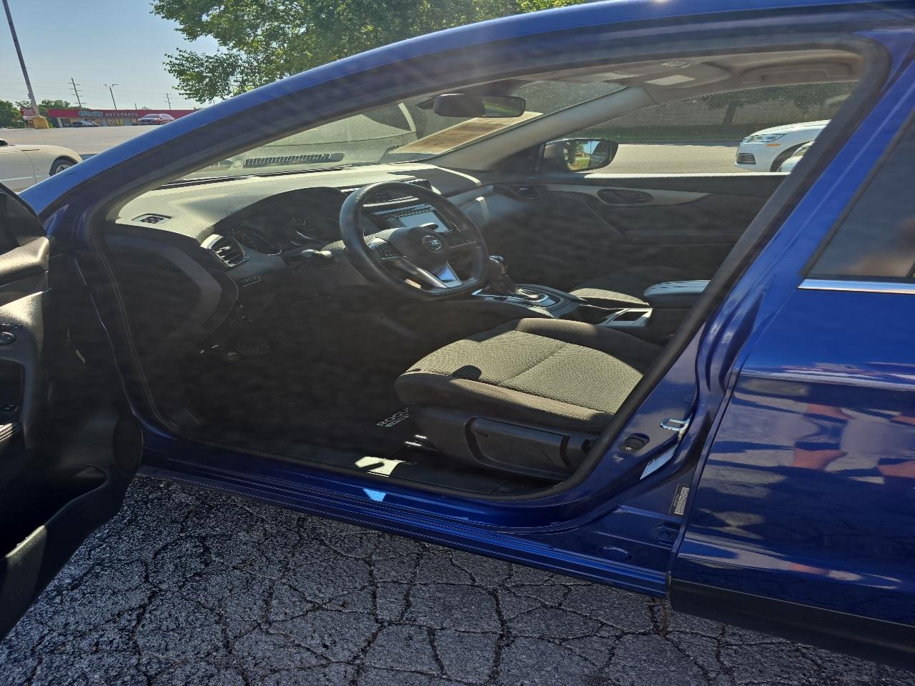 Nissan Rogue Sport FWD S 2020
