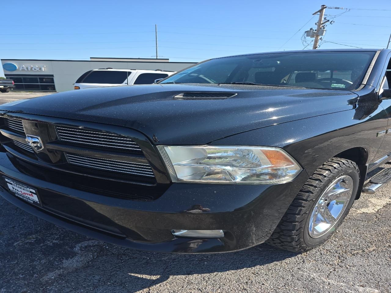RAM 1500 4WD Crew Cab 140.5" Sport 2012