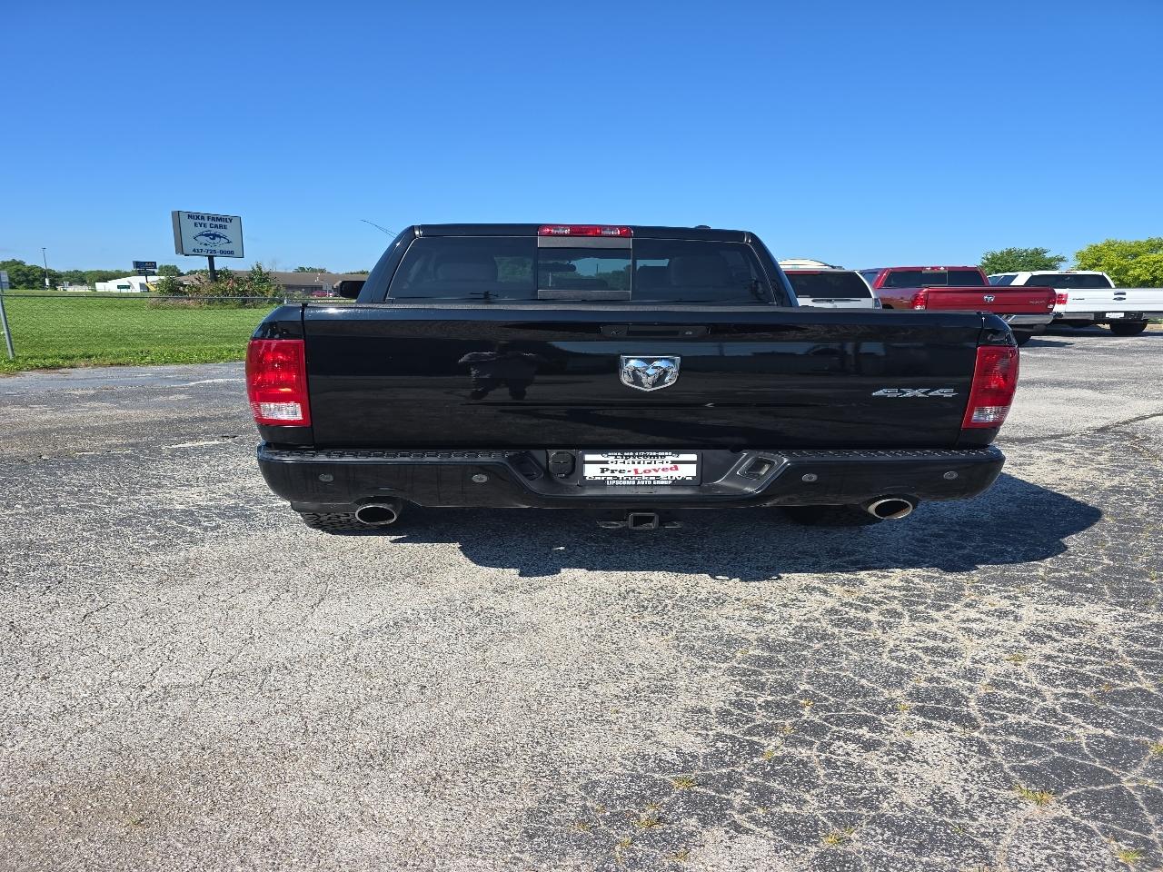 RAM 1500 4WD Crew Cab 140.5" Sport 2012