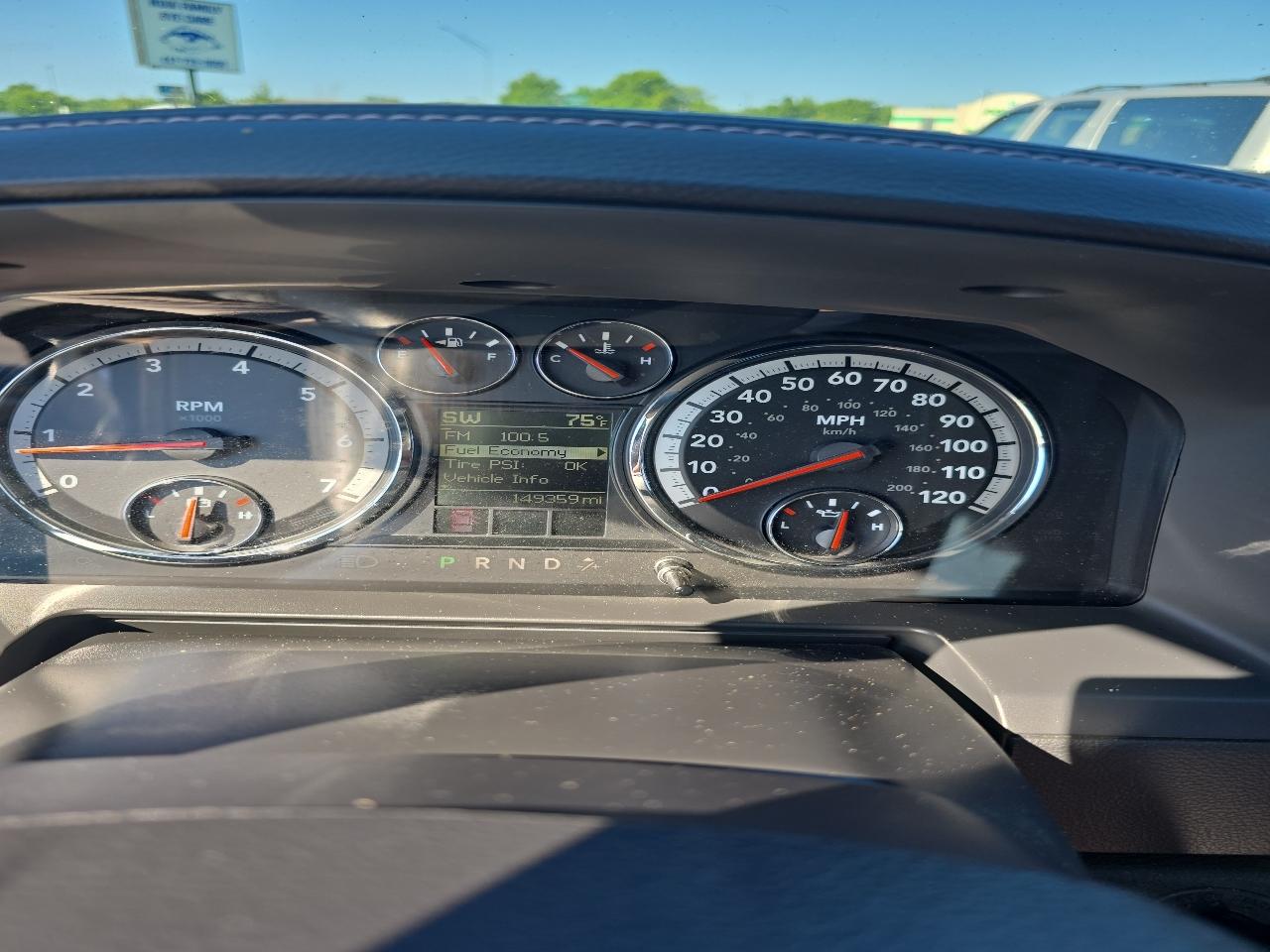 RAM 1500 4WD Crew Cab 140.5" Sport 2012