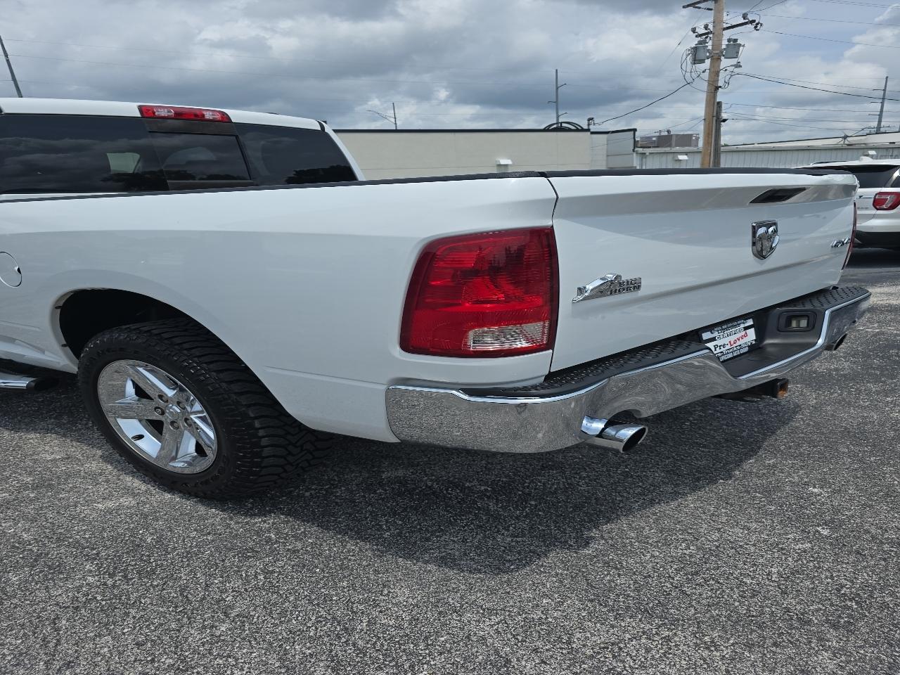RAM 1500 4WD Quad Cab 140.5" Big Horn 2011