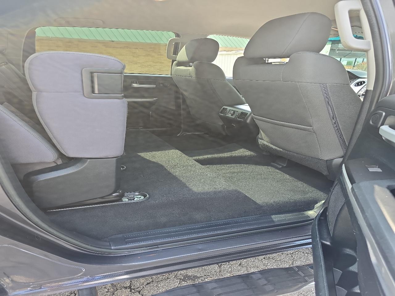 Toyota Tundra 2WD SR5 CrewMax 5.5' Bed 4.6L (Natl) 2017