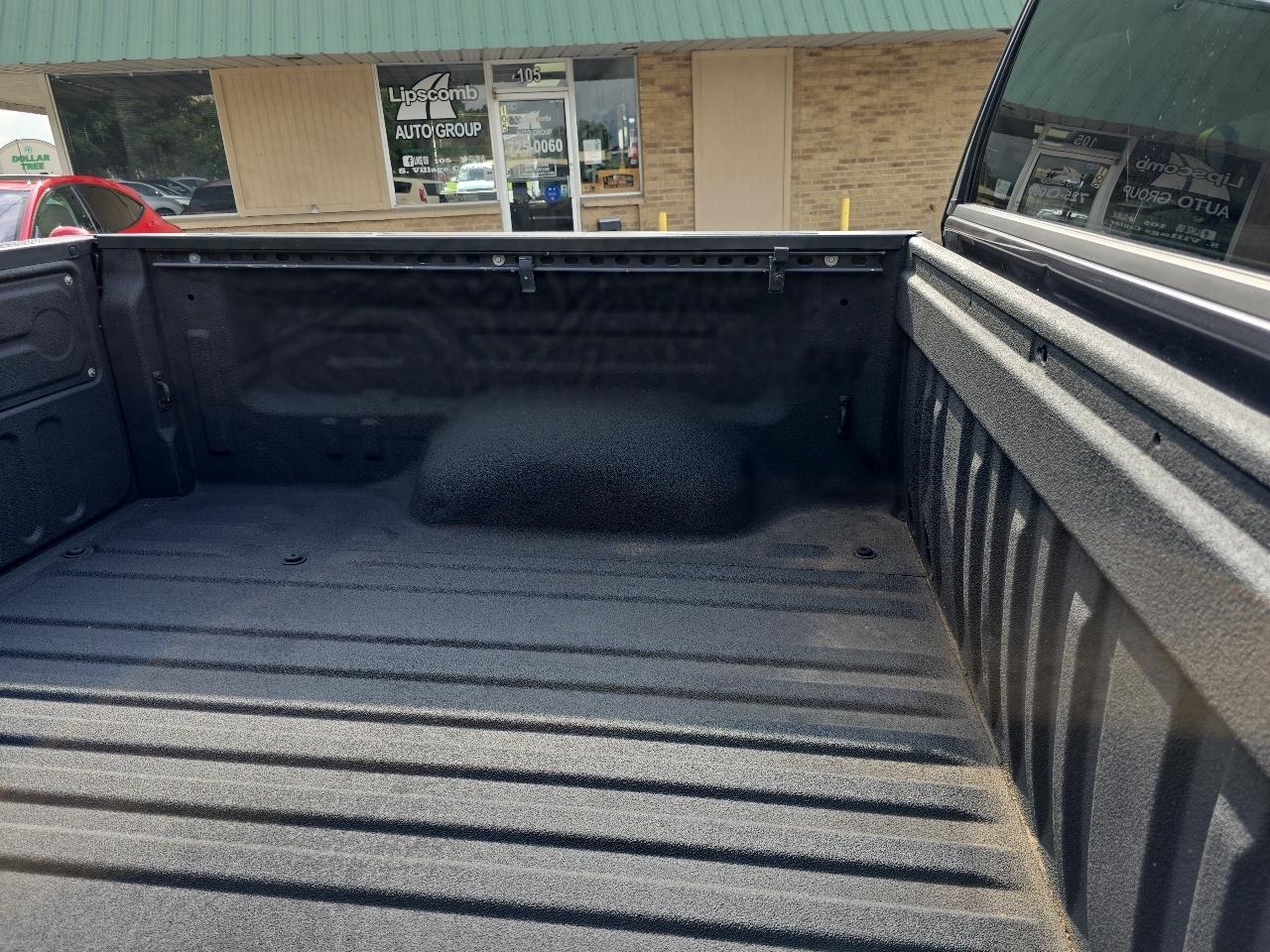 Toyota Tundra 2WD SR5 CrewMax 5.5' Bed 4.6L (Natl) 2017