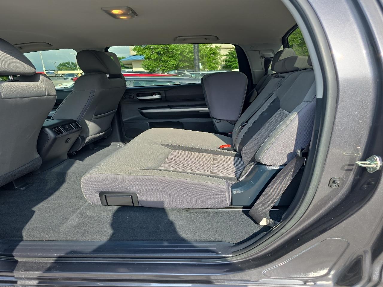 Toyota Tundra 2WD SR5 CrewMax 5.5' Bed 4.6L (Natl) 2017