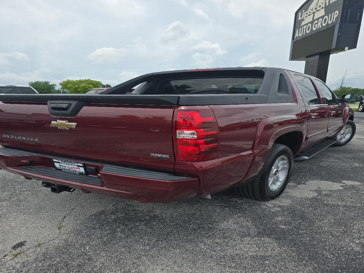Chevrolet Avalanche 4WD Crew Cab 130" LT w/2LT 2009