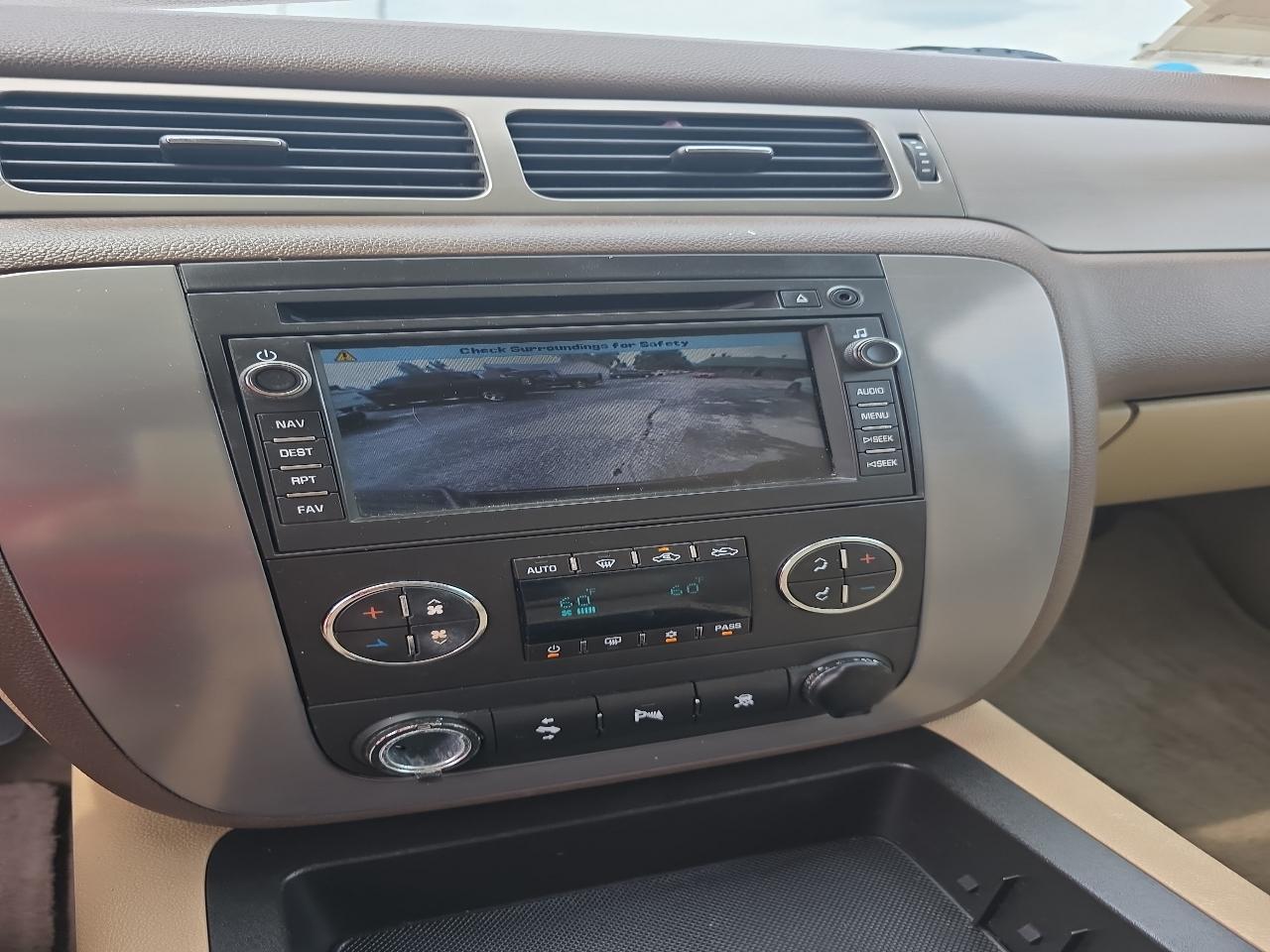 Chevrolet Avalanche 4WD Crew Cab 130" LT w/2LT 2009