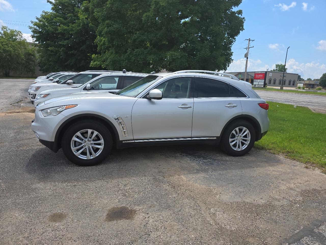 Infiniti QX70 AWD 4dr 2015