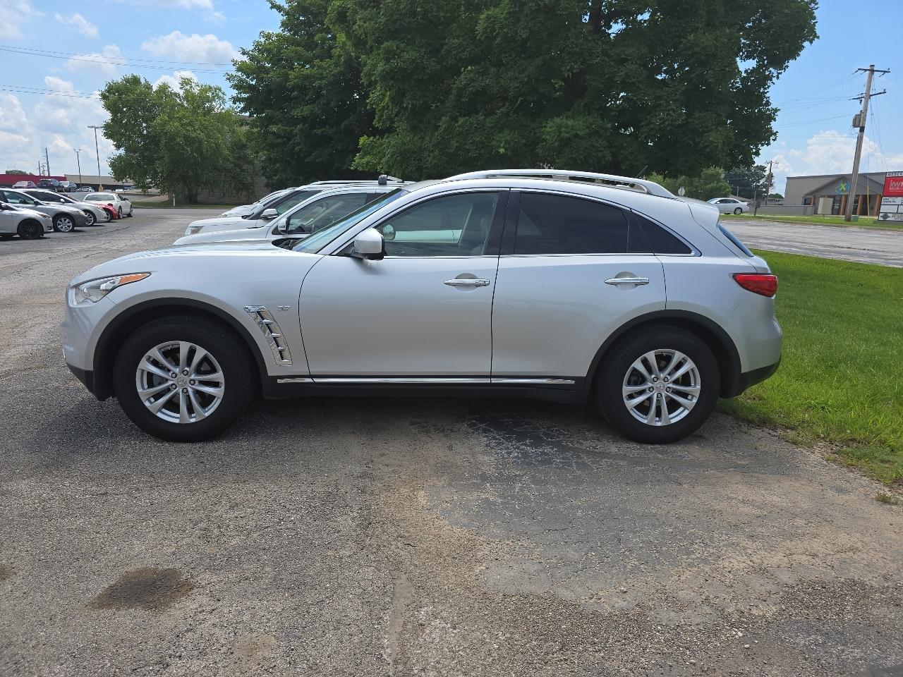 Infiniti QX70 AWD 4dr 2015