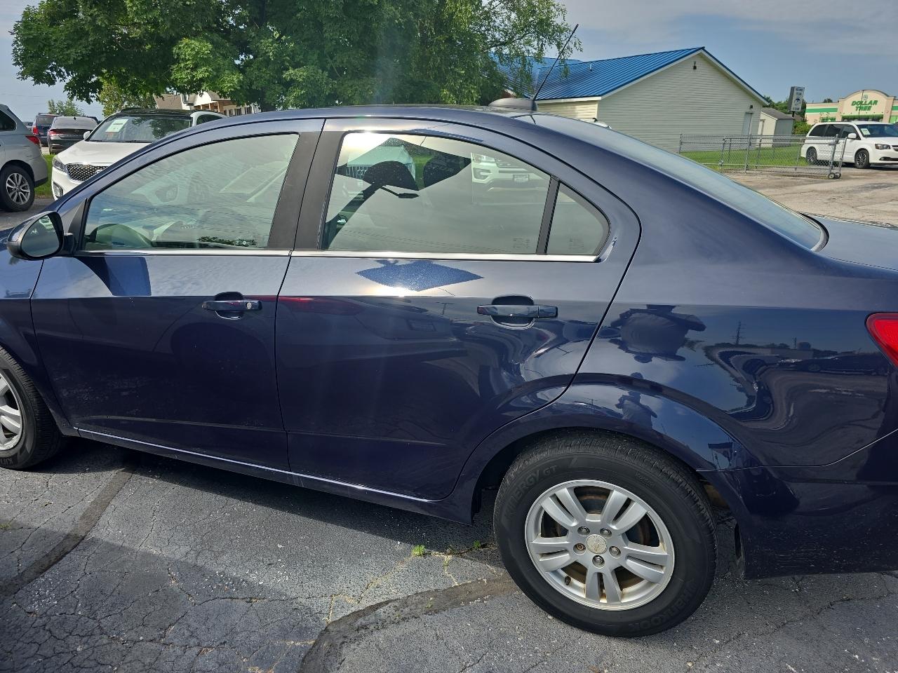 Chevrolet Sonic 4dr Sdn Auto LT 2016
