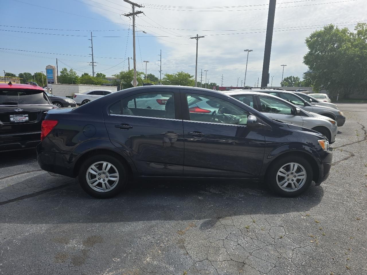 Chevrolet Sonic 4dr Sdn Auto LT 2016