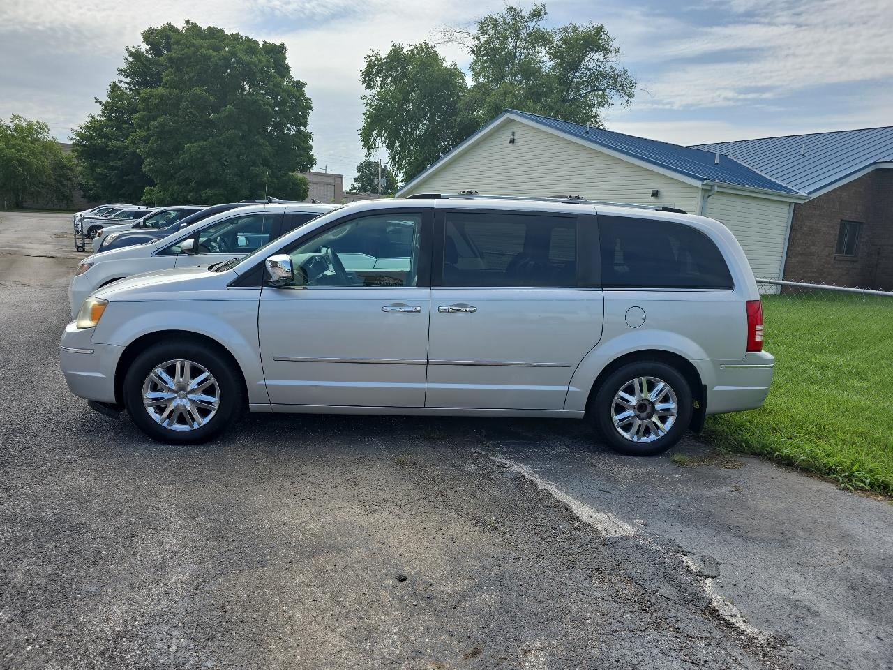 Chrysler Town & Country 4dr Wgn Limited 2008